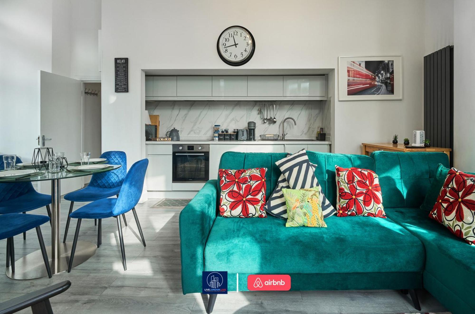 Last-minute Escape L Sleeps Up To 4 Guests L One-bedroom With King Bed And High Ceilings Near Camden By Live Short Lets & Serviced Apartament Londra